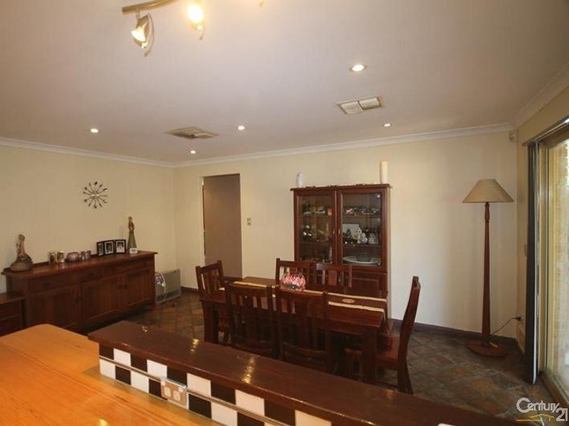 14 Chisholm Circle, Seville Grove WA 6112