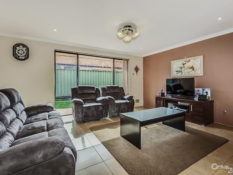 54 Tryall Avenue, Port Kennedy WA 6172