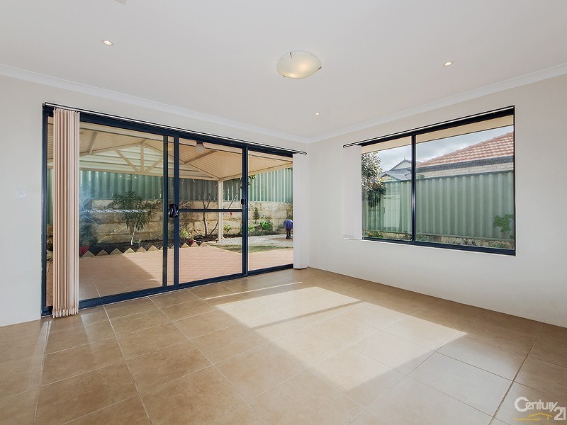 54 Tryall Avenue, Port Kennedy WA 6172