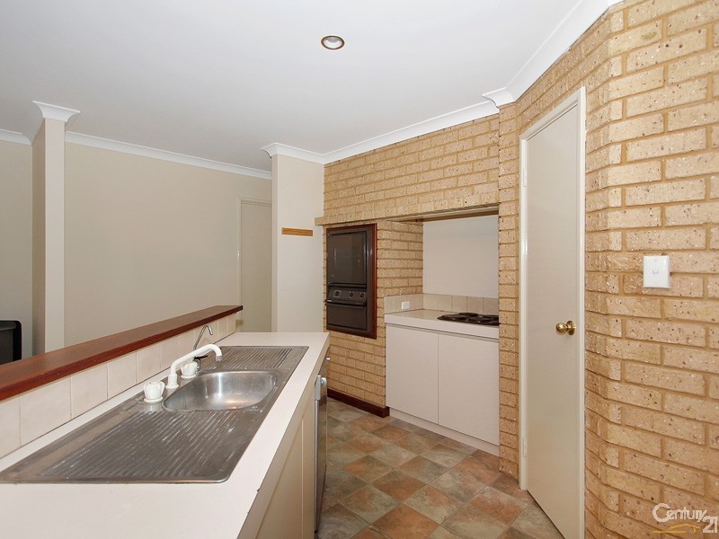 20 Carawatha Avenue, Mount Nasura WA 6112