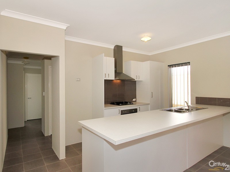 1/49 Schruth Street, Kelmscott WA 6111