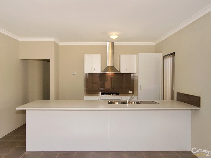 1/49 Schruth Street, Kelmscott WA 6111