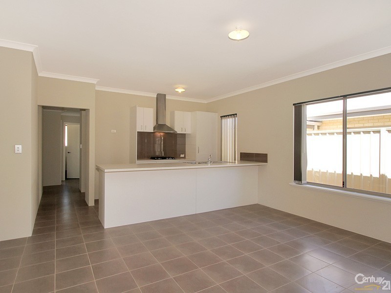 1/49 Schruth Street, Kelmscott WA 6111