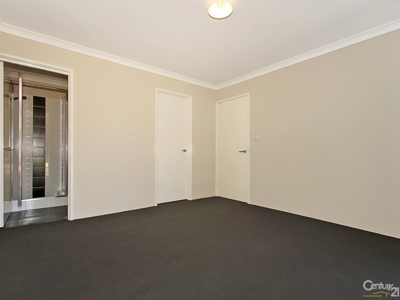 1/49 Schruth Street, Kelmscott WA 6111