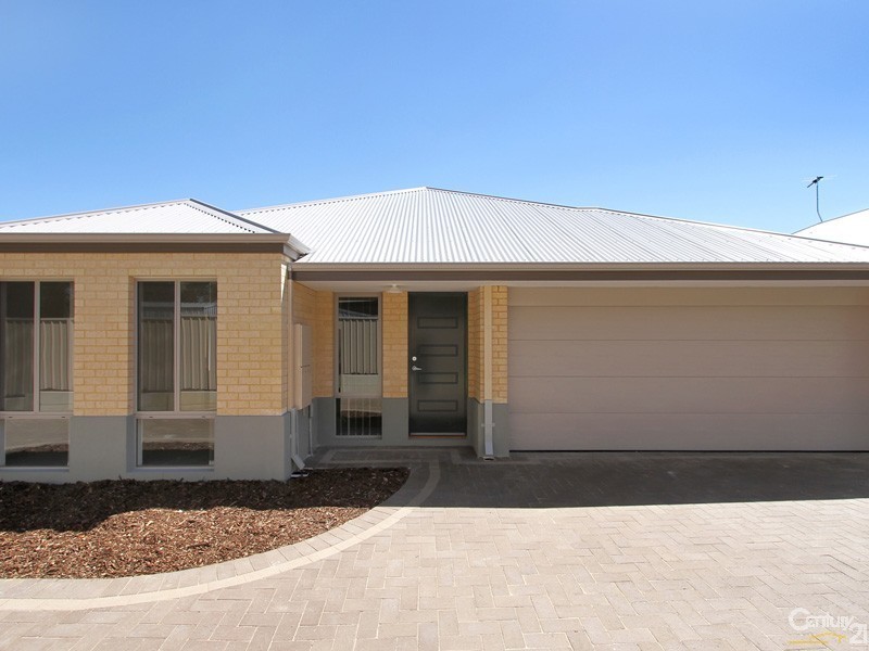 2/49 Schruth Street, Kelmscott WA 6111