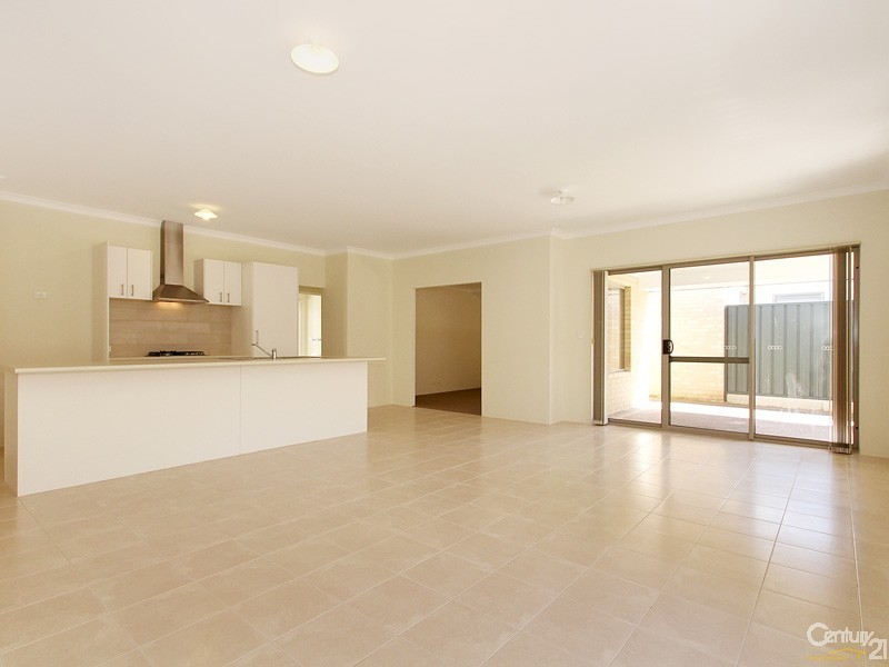 2/49 Schruth Street, Kelmscott WA 6111