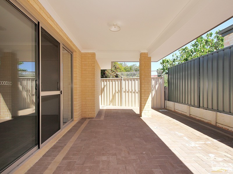 3/49 Schruth Street, Kelmscott WA 6111