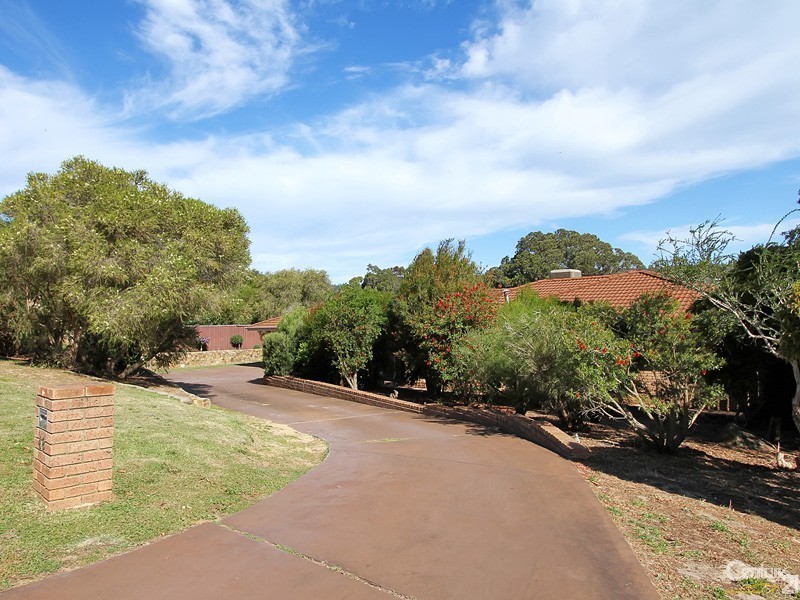 48 Blackwood Drive, Mount Nasura WA 6112