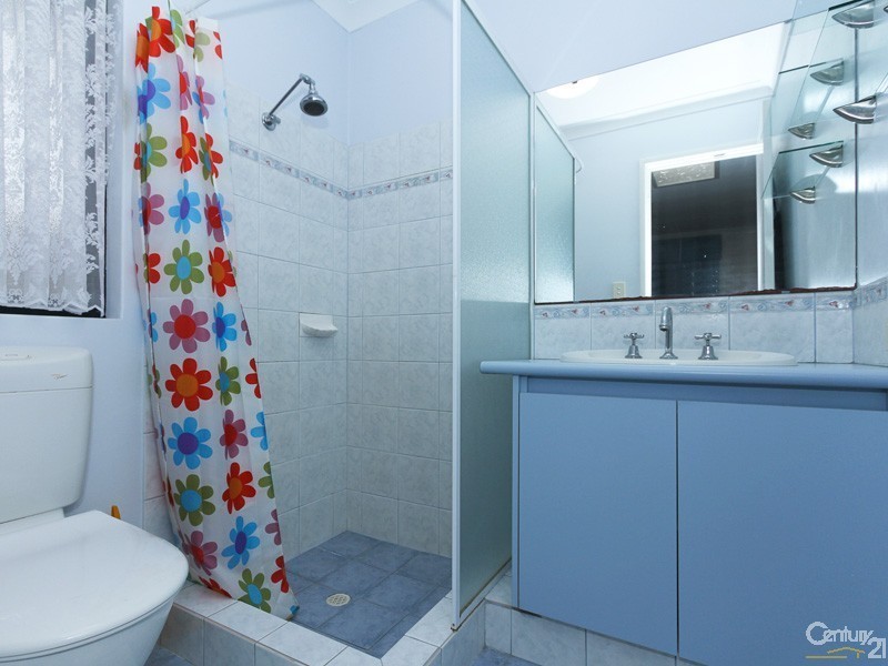 15 Ralphs Street, Seville Grove WA 6112