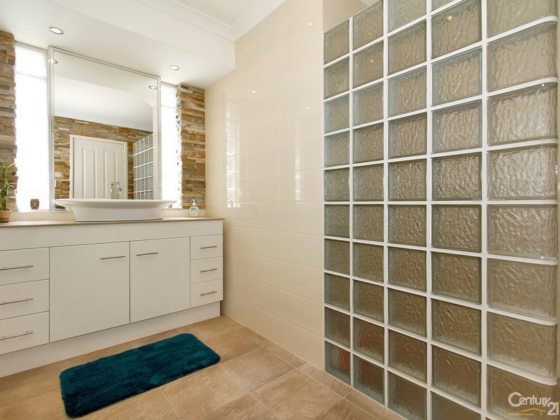 44 Carradine Road, Mount Nasura WA 6112