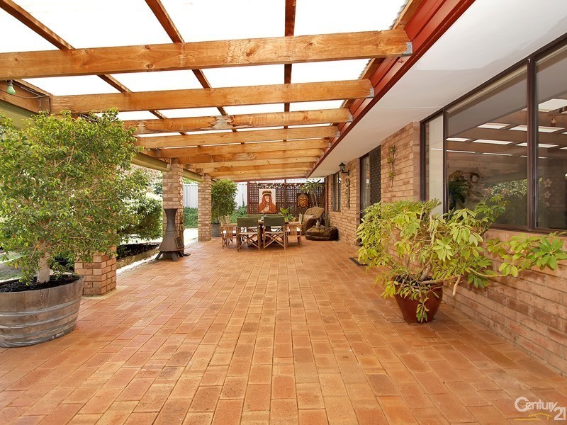 44 Carradine Road, Mount Nasura WA 6112