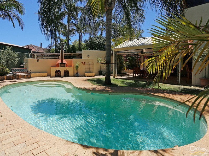 26  Kershaw Gardens, Leeming WA 6149