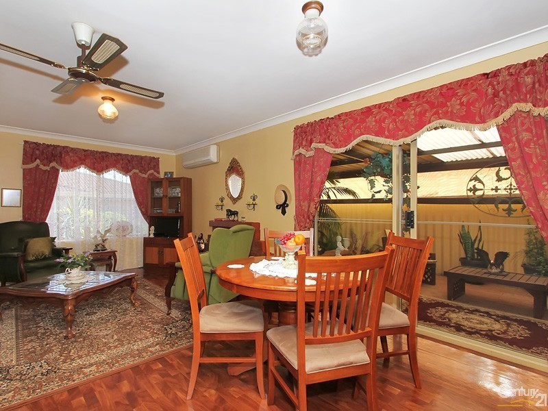 Unit 4/99 Owtram Street, Armadale WA 6112