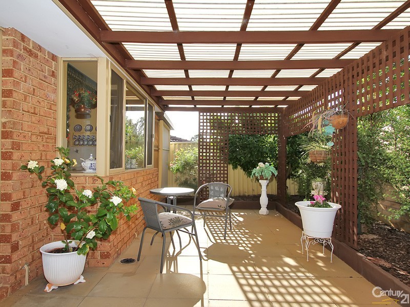 Unit 4/99 Owtram Street, Armadale WA 6112