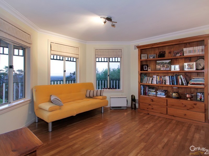 38 Carrick Road, Mount Richon WA 6112