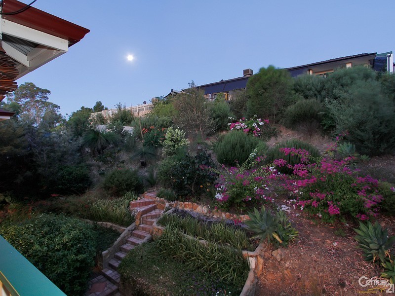 38 Carrick Road, Mount Richon WA 6112