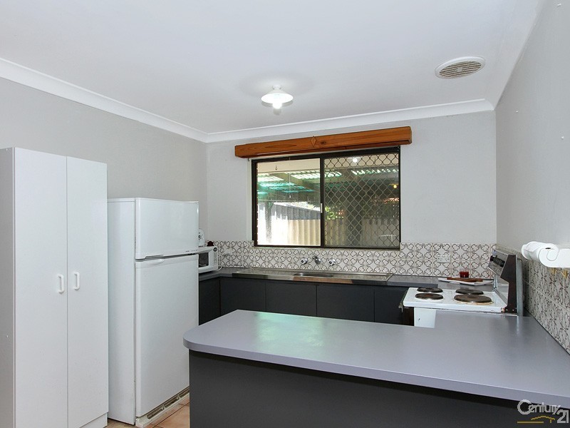 5 Sheriff Place, Armadale WA 6112