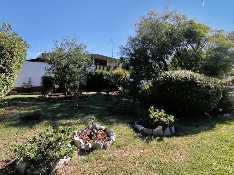 9 Peter Street, Kelmscott WA 6111