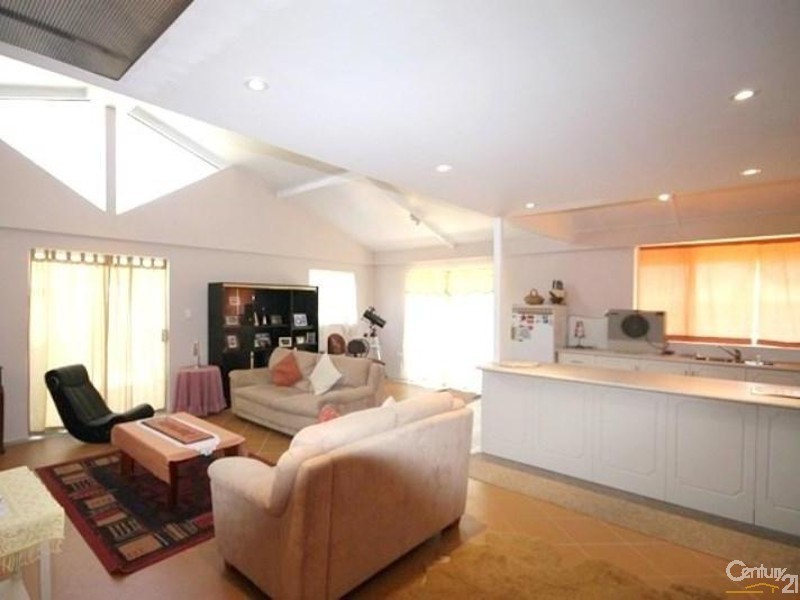 5 Briggs Place Armadale, Armadale WA 6112