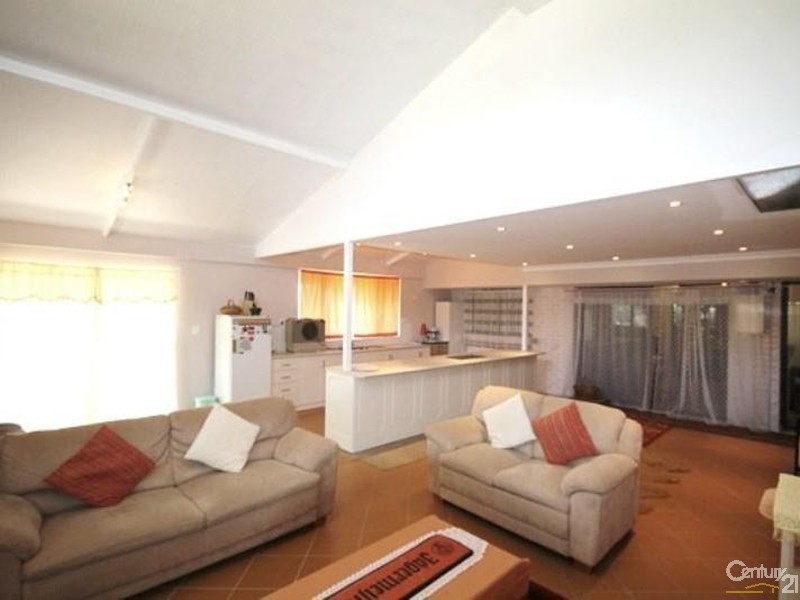 5 Briggs Place Armadale, Armadale WA 6112