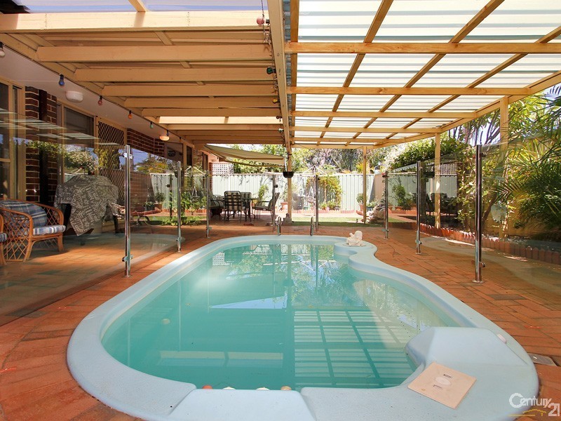 9 Ramm Place, Seville Grove WA 6112