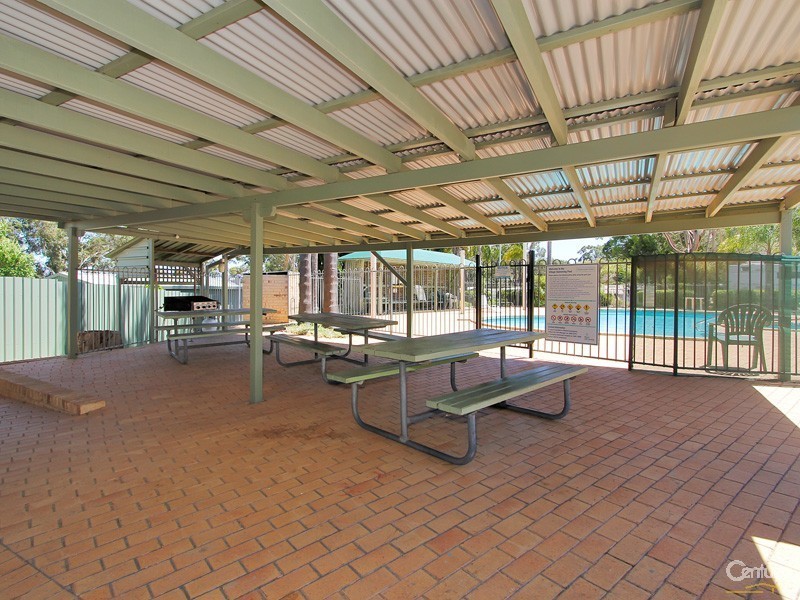 237 270 South Western Highway, Mount Richon WA 6112