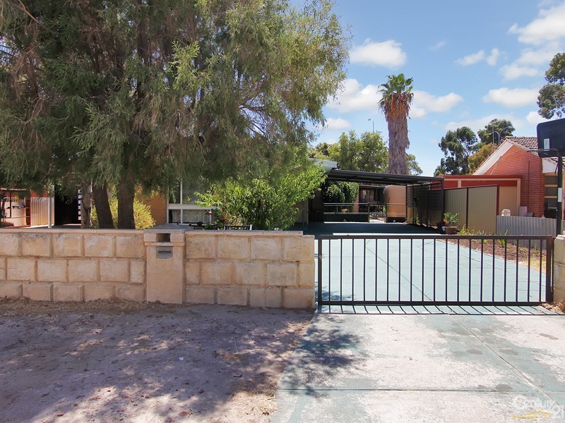 69 Girraween Street, Armadale WA 6112