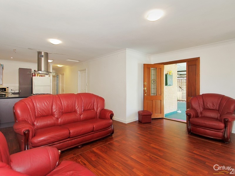 69 Girraween Street, Armadale WA 6112