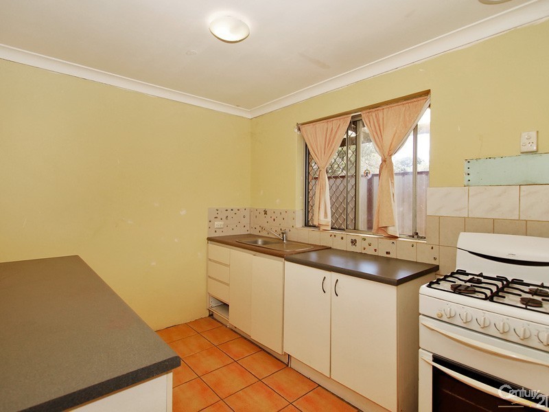 69 Girraween Street, Armadale WA 6112