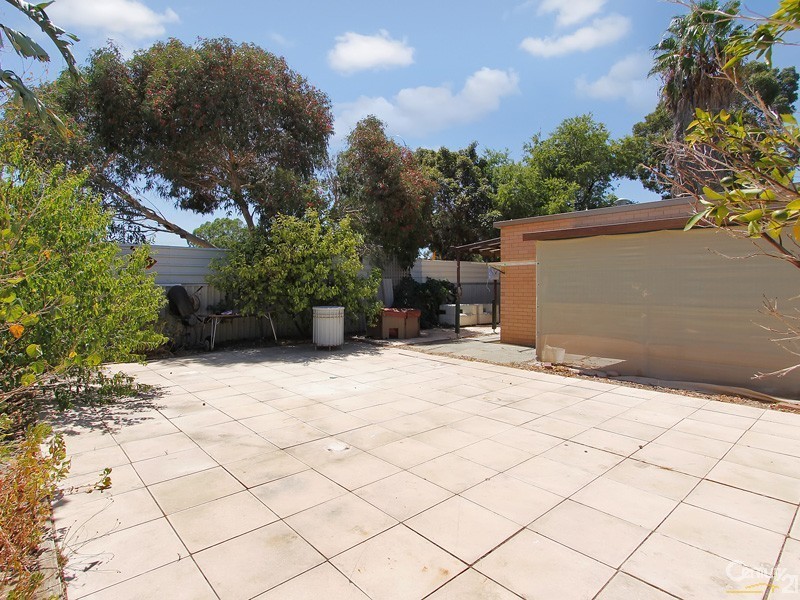 69 Girraween Street, Armadale WA 6112