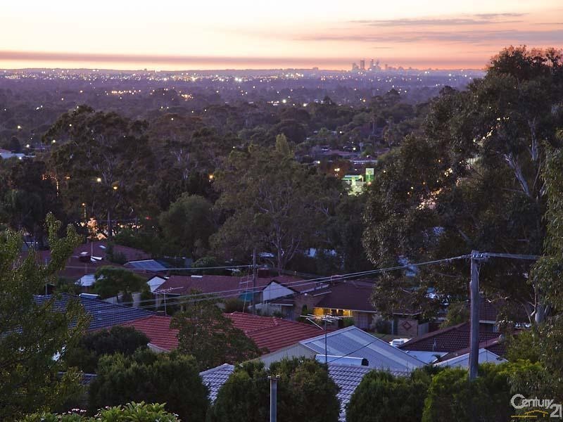 43 Amethyst Crescent, Mount Richon WA 6112