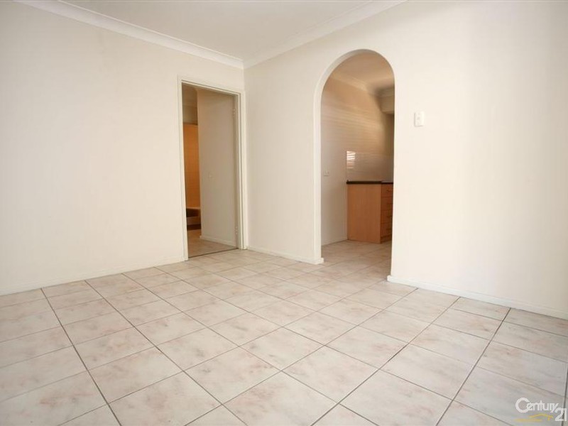 8 Woburn Way, Kelmscott WA 6111