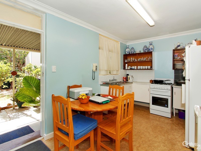 10 McCarthy Street, Armadale WA 6112