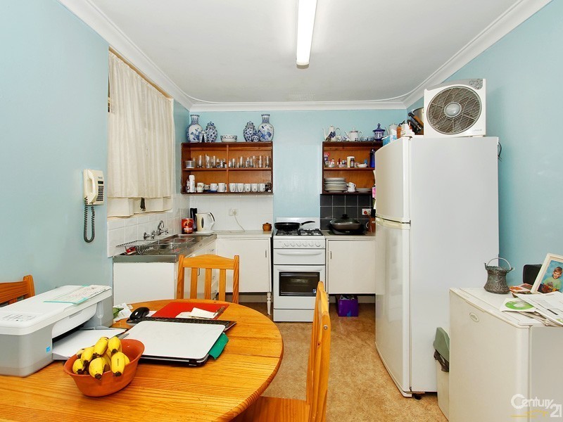 10 McCarthy Street, Armadale WA 6112