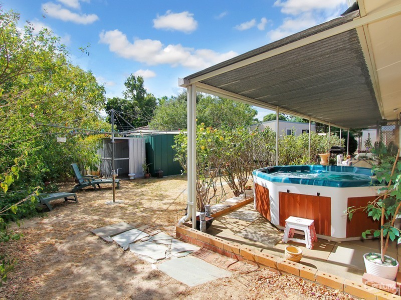 10 McCarthy Street, Armadale WA 6112