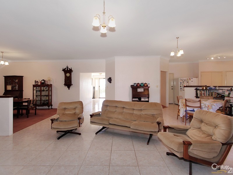 21 Scarpview Drive, Serpentine WA 6125