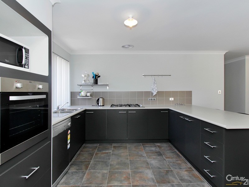 12 Lexar Bend, Shoalwater WA 6169