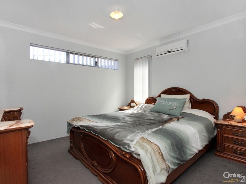 12 Lexar Bend, Shoalwater WA 6169