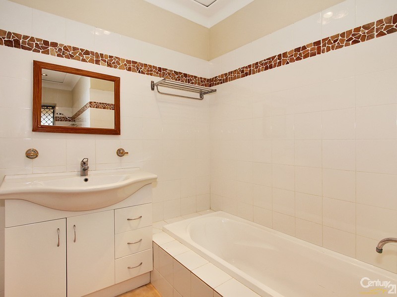 6 Penjan Place, Kelmscott WA 6111