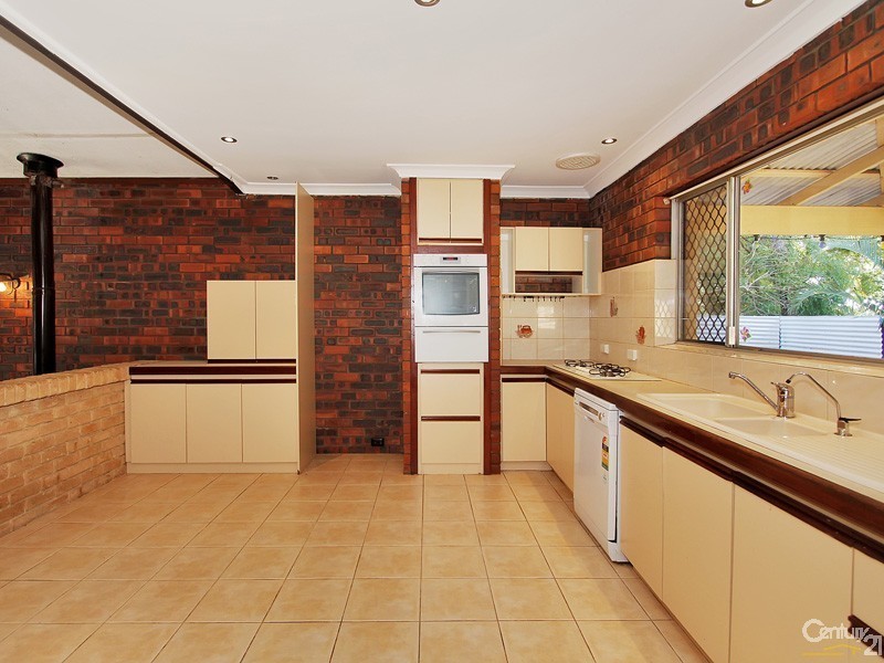 6 Penjan Place, Kelmscott WA 6111