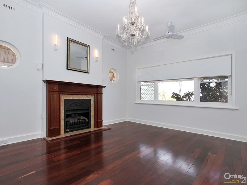 90 South Western Highway, Mount Richon WA 6112