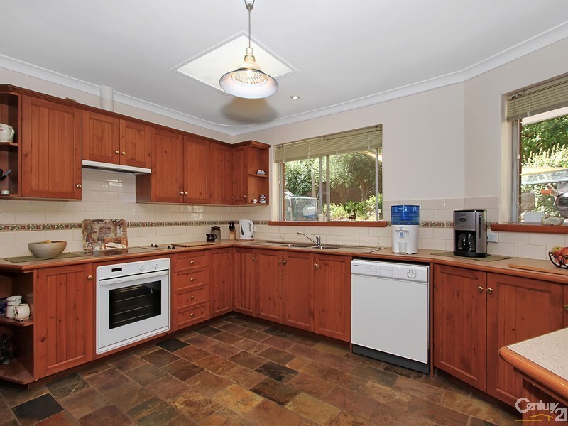 1 Notting Hill Drive, Roleystone WA 6111