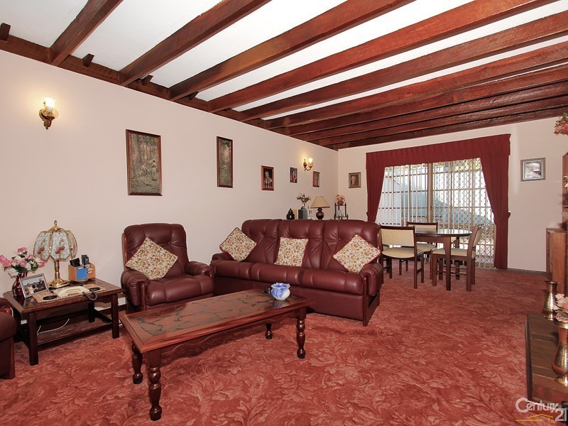 17 Wangoola Terrace, Mount Nasura WA 6112