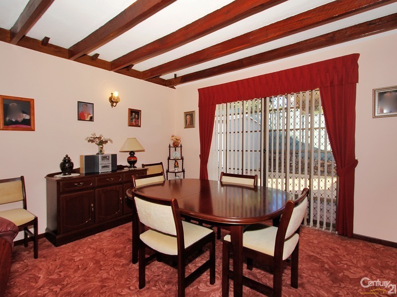 17 Wangoola Terrace, Mount Nasura WA 6112