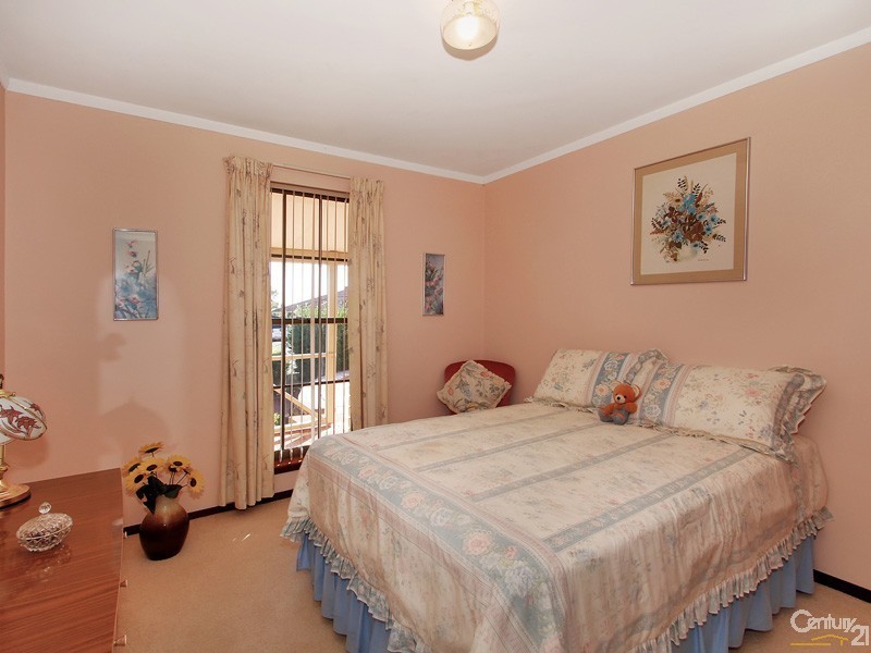 17 Wangoola Terrace, Mount Nasura WA 6112