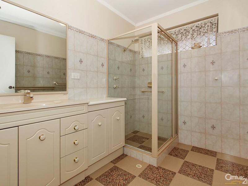 17 Wangoola Terrace, Mount Nasura WA 6112