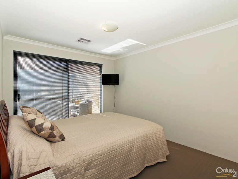 Unit 2  21 Cronin Place, Armadale WA 6112