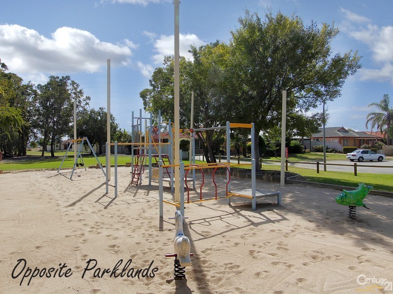 9 Avebury Court, Maddington WA 6109