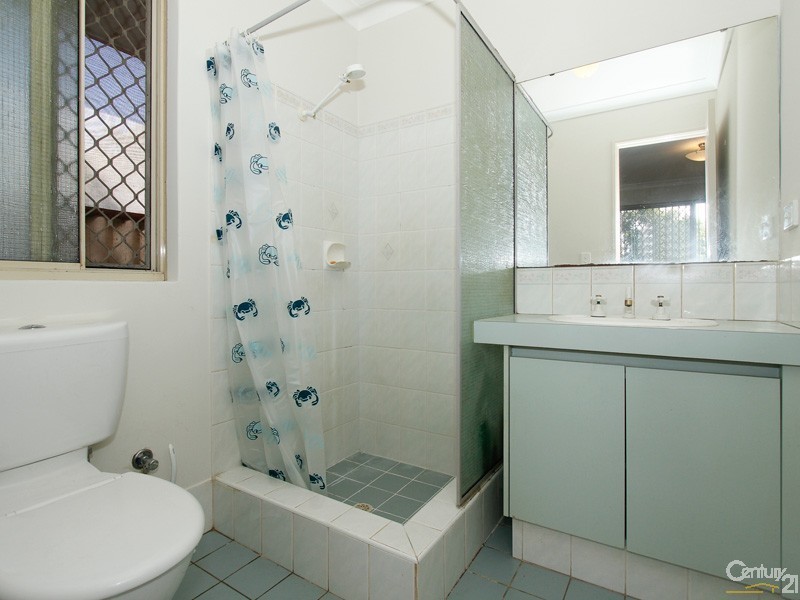 2 Firetail Court, Seville Grove WA 6112