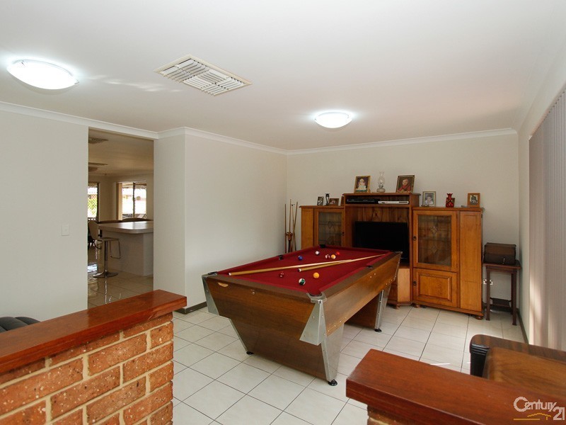 2 Firetail Court, Seville Grove WA 6112